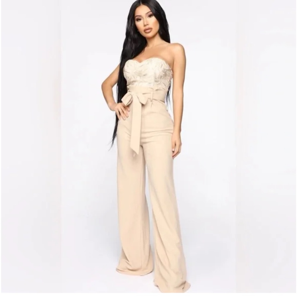 Fashion nova jumpsuit
